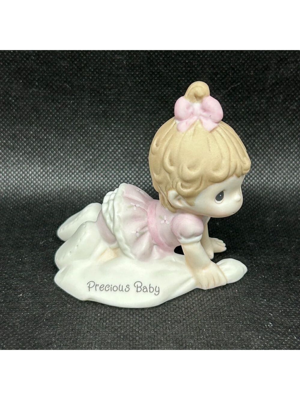 Precious Moments "Precious Baby" Share the gift of love  figurine